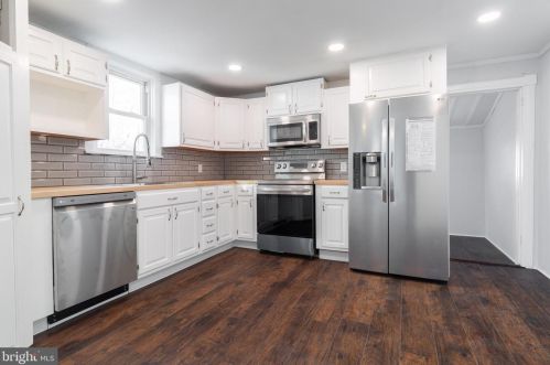 1407 Yates Ave, Boothwyn PA  19061-4635 exterior