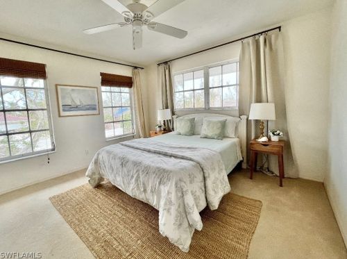 220 Palm Lk Dr, Sanibel FL 33957-5601 exterior