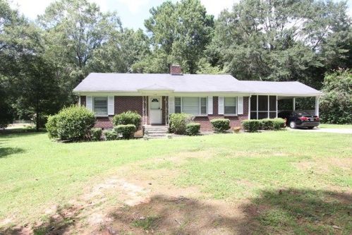 209 Woodland Way, Greenwood, SC 29646-4341