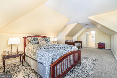 329 Mdw Dr, Navy Sup Dpt PA 17055-5187 exterior