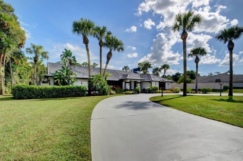 13768 Doubletree Trl, West Palm Beach, FL 33414-4019