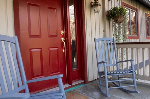 115 South St, Roxbury CT  06783-2001 exterior