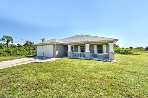 6000 Laura Ave, Lehigh Acres, FL 33971-5847