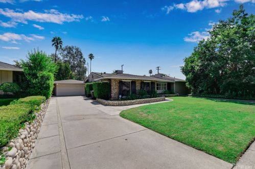 3025 Broadmoor Blvd, San Bernardino, CA 92404-2315