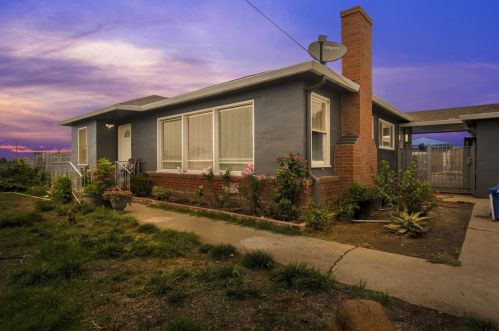 313 Briggs Ave, Lathrop, CA 95330-9727