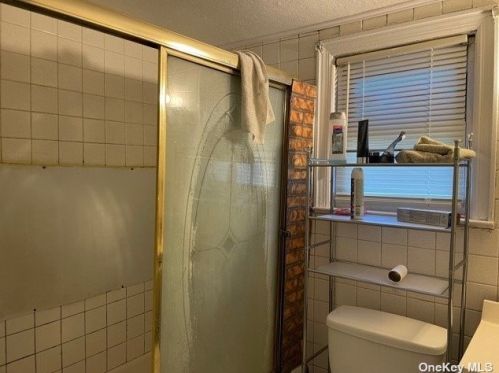 14 Kelsey Ave, Huntington Station NY 11746-1110 exterior