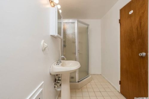 2335 Mitchell Pl, North Bellmore NY  11710-3332 exterior