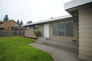 12615 266th St, Kent WA  98030-7924 exterior