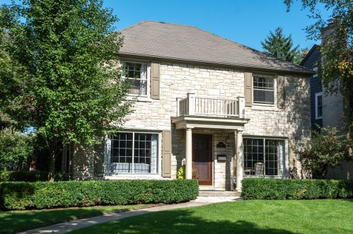 9326 Ridge Blvd, Milwaukee, WI 53226-1727
