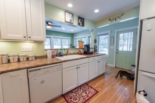 132 Old Mill Pond Rd, Henniker NH  03242-6151 exterior