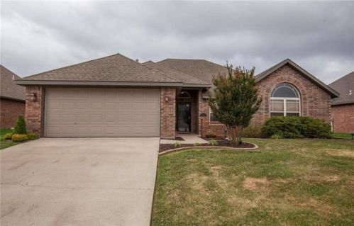 300 Brandon Blvd, Rogers, AR 72756-6906