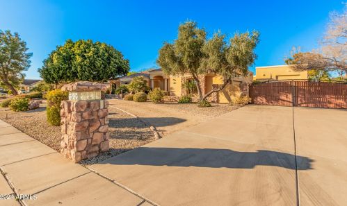 3914 Omega Cir, Mesa, AZ 85215-9701