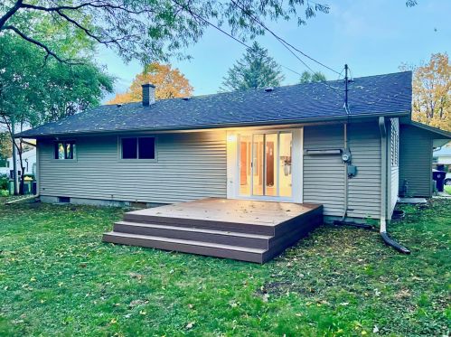 1215 American Ave, Waukesha WI  53188-4930 exterior