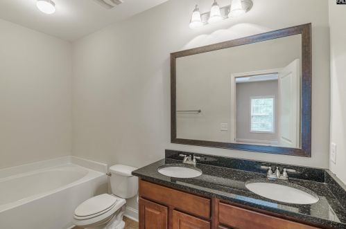 272 Tufton Ct, Cayce-West Columbia SC  29033-2752 exterior