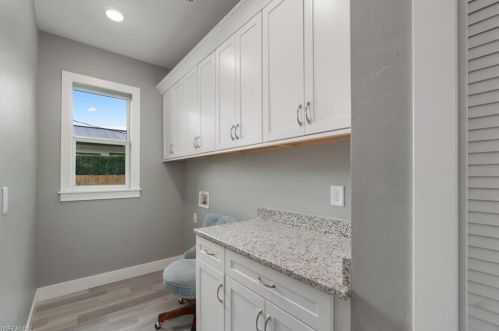 28124 Sunset Dr, Bonita Springs FL  34134-7503 exterior