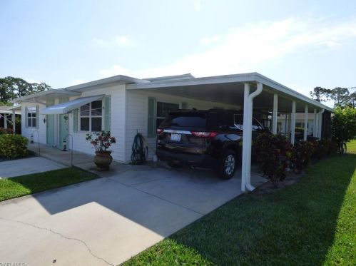 5 Meadow Rue Ct, Lehigh Acres, FL 33936-7303