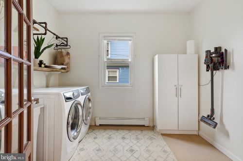 17 Lexington Ave, Camden NJ  08109-2013 exterior