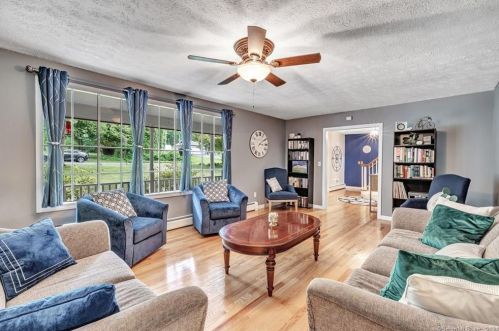 24 Morgan Dr, Wallingford CT  06492-2641 exterior