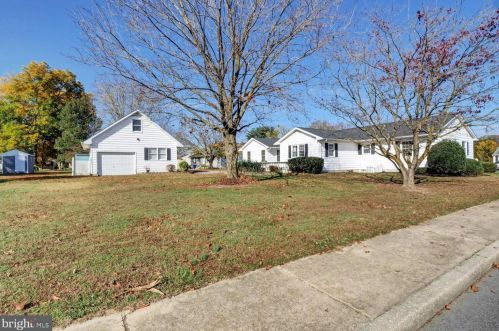 407 Smith Ave, Harrington DE  19952-1226 exterior