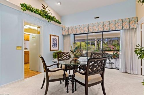2245 Royal Ln, Naples, FL 34112-5387