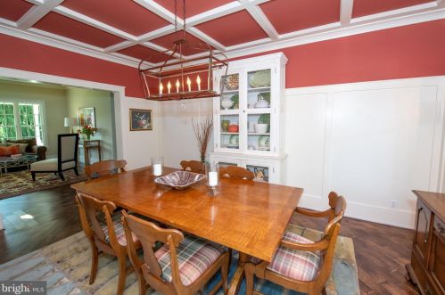 156 Whitney Ln, Southampton PA  18954-1080 exterior