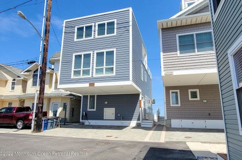 3006 Ocean Rd, Lavallette NJ  08735-1919 exterior