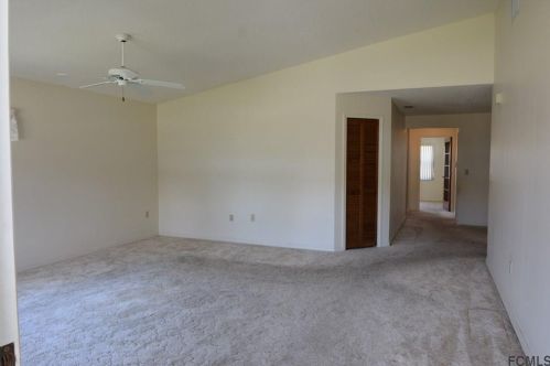 319 4th St, Flagler Beach, FL 32136-3375