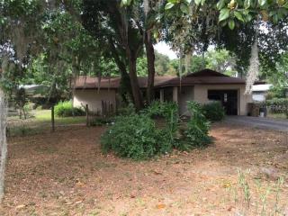 32113 Elizabeth Ave, Tavares, FL 32778-4608
