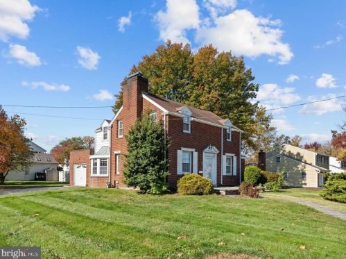 603 South Ave, Holmes, PA 19043-1023