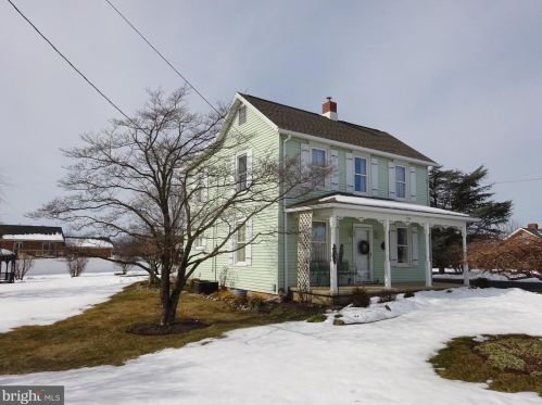 335 Leitersburg St, Upton, PA 17225-1133