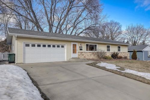 2506 Westbrook Ln, Madison WI  53711-4169 exterior