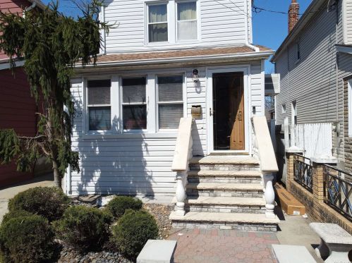 215-27 102nd Ave, Jamaica, NY 11429-2026
