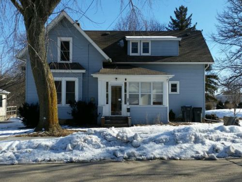 418 Water St, Chilton, WI 53014-1233
