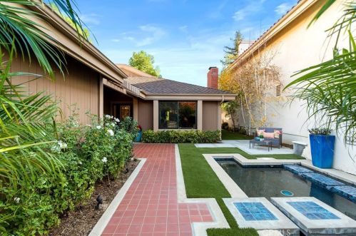 614 Brookline Pl, Fullerton, CA 92835-2771