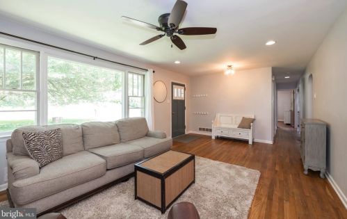 256 Doe Run Rd, Kennett Sq, PA 19348-1517