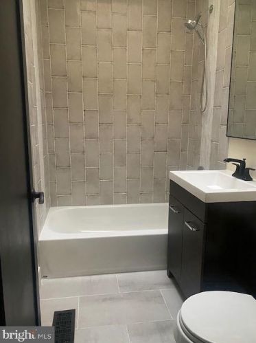 1210 18th St, Washington DC 20002-2002 exterior