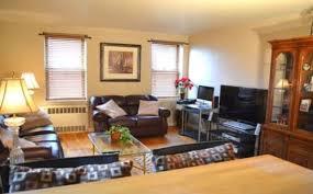577 8th St, Brooklyn, NY 11218-5905