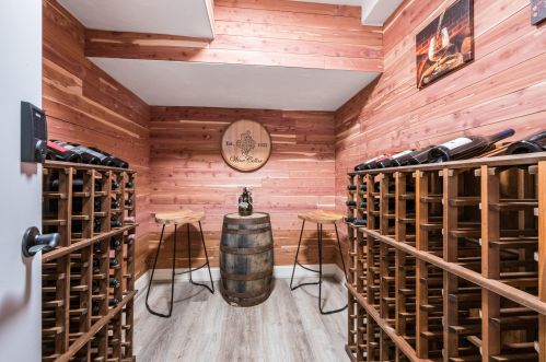 5 Elizabeth Cir, Mashpee MA 02649-2295 exterior