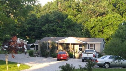 2136 Scaffold Cane Rd, Berea, KY 40403-9290