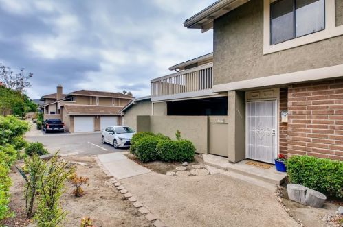 11849 Timaru Way, San Diego, CA 92128-3966