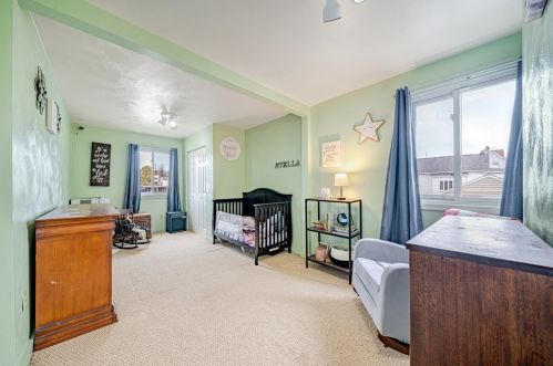 2703 Kansas St, Mckeesport PA  15132-7841 exterior