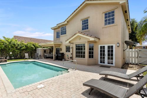 8574 Tourmaline Blvd, Boynton Beach, FL 33472-2418
