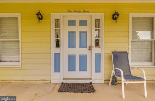 533 Morison St, Charles Town WV  25414-1144 exterior