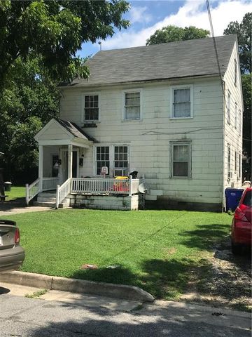 310 Edwards St, Franklin, VA 23851-1921