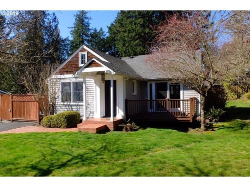 9425 74th Ave, Portland, OR 97223-9135