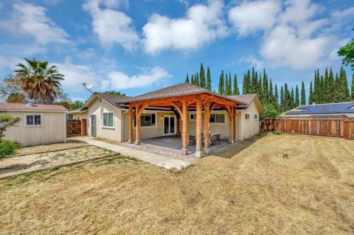 15090 Watsonville Rd, Morgan Hill CA  95037-6004 exterior