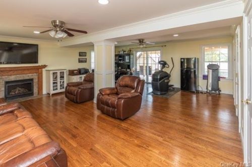 110 Orchard Ter, Monroe NY  10950-3416 exterior