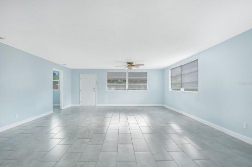 18310 Belvedere Rd, Orlando FL  32820-2319 exterior