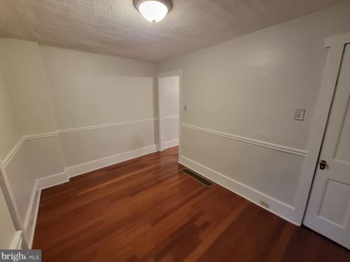 5 Orange Ave, Prospectville PA 19002-4740 exterior