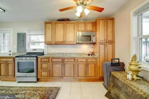 7441 Patterson Rd, Falls Church VA  22043-1332 exterior